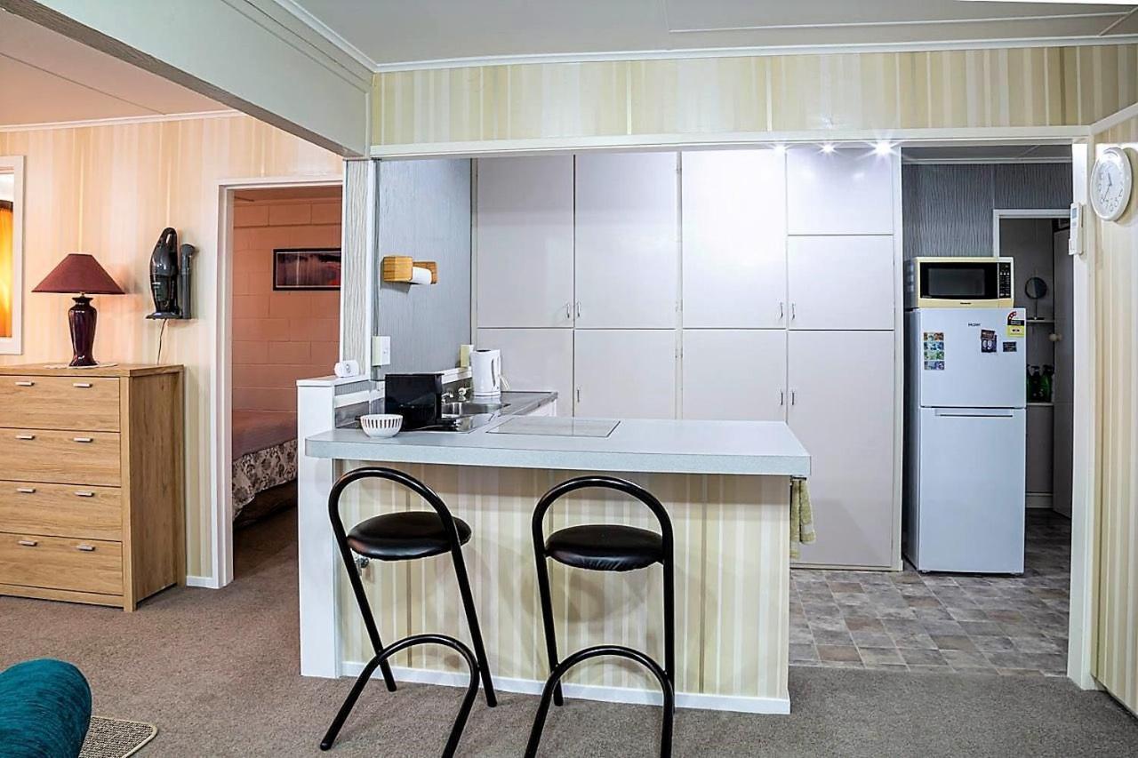 Park View 'Home Away From Home' Feilding Buitenkant foto